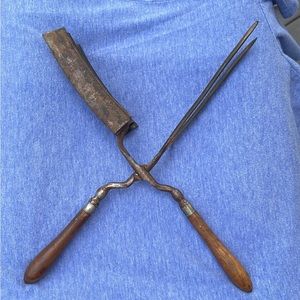 1915 vintage curling iron